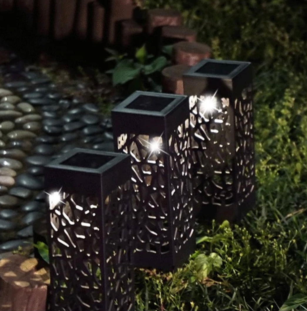 Solar Gartenleuchte LED – Hohlmuster Licht für Terrasse & Wegbeleuchtung